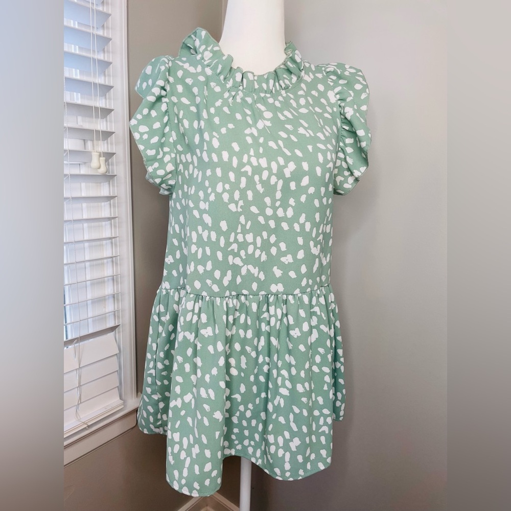 Entro Green Ruffle Sleeveless Tunic Top